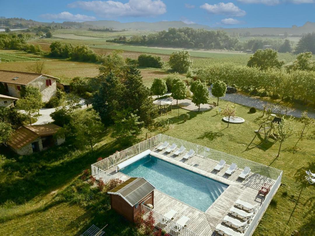 Ferme Robin Bed and Breakfast Marsaz Exteriör bild