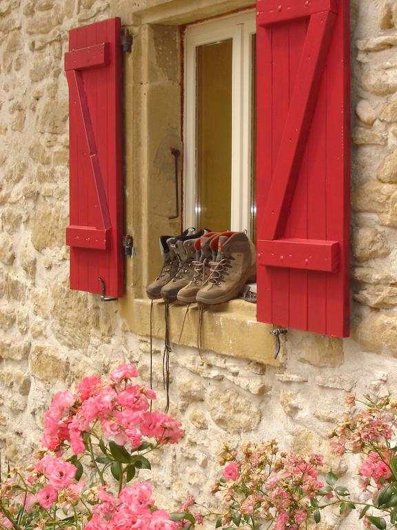 Ferme Robin Bed and Breakfast Marsaz Exteriör bild